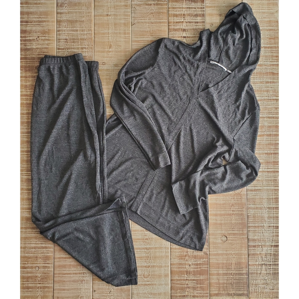 Josephine Chaus 2 piece skirt pullover set m gray